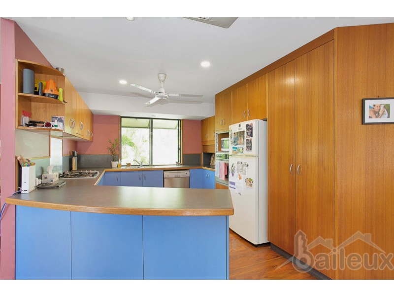 174 Waverley Street, Bucasia QLD 4750