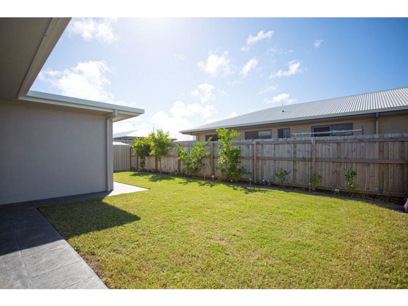 18 Amara Street, Rural View QLD 4740