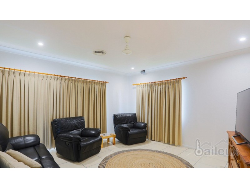 6 Polly Crescent, Richmond QLD 4740