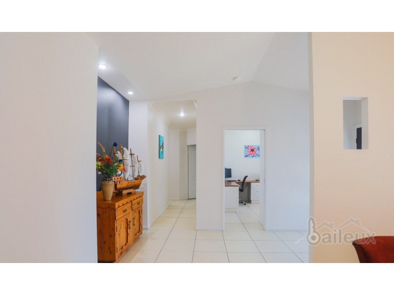 6 Polly Crescent, Richmond QLD 4740