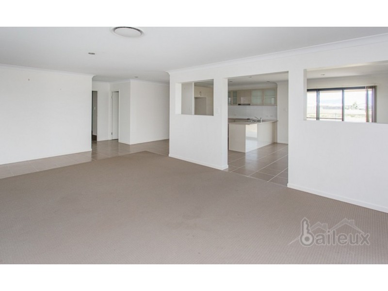 17 Elizabeth Street, Mirani QLD 4754