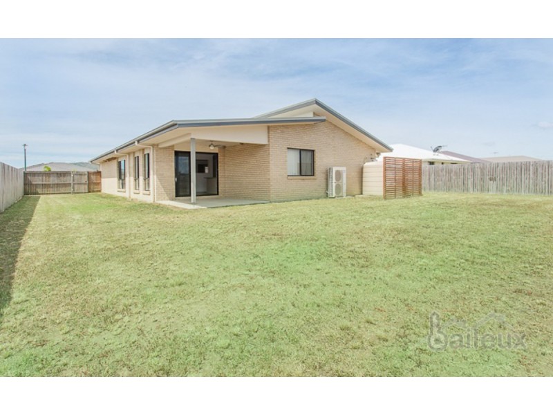 17 Elizabeth Street, Mirani QLD 4754
