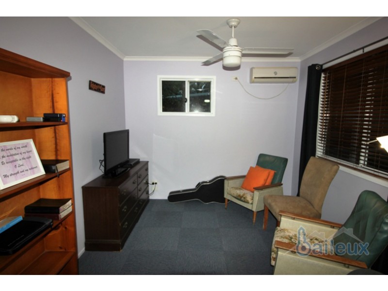 33a Edmonds Street, Bucasia QLD 4750