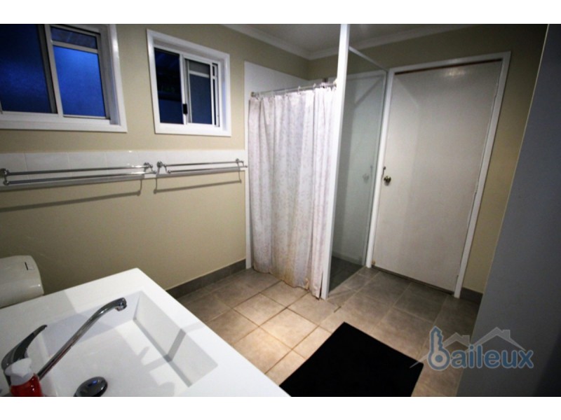 33a Edmonds Street, Bucasia QLD 4750