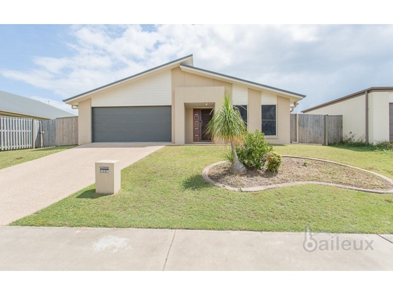 94 Whitehaven Drive, Blacks Beach QLD 4740