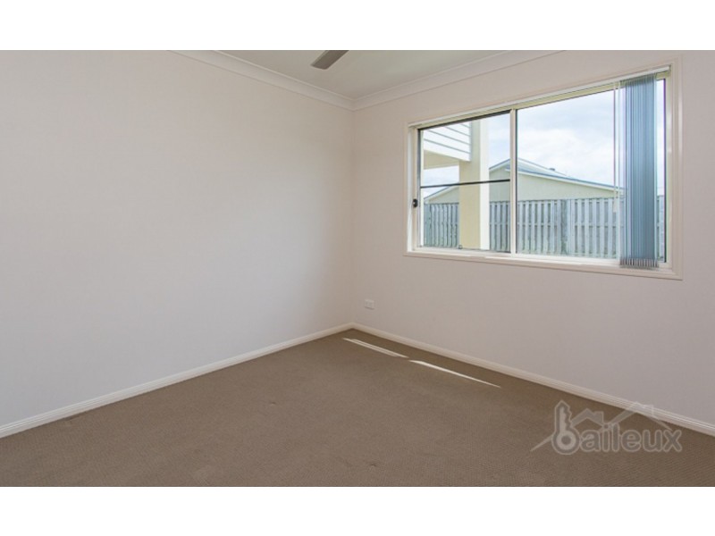 94 Whitehaven Drive, Blacks Beach QLD 4740