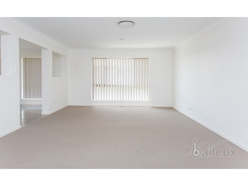 17 Elizabeth Street, Mirani QLD 4754
