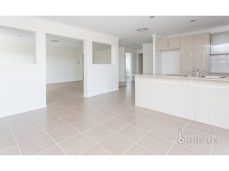 17 Elizabeth Street, Mirani QLD 4754