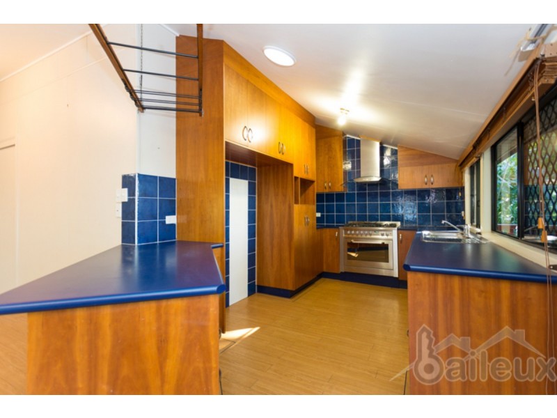 18 Sunset Boulevard, Eimeo QLD 4740