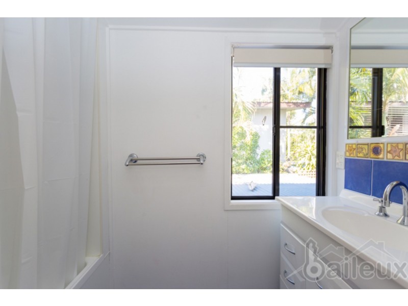 18 Sunset Boulevard, Eimeo QLD 4740