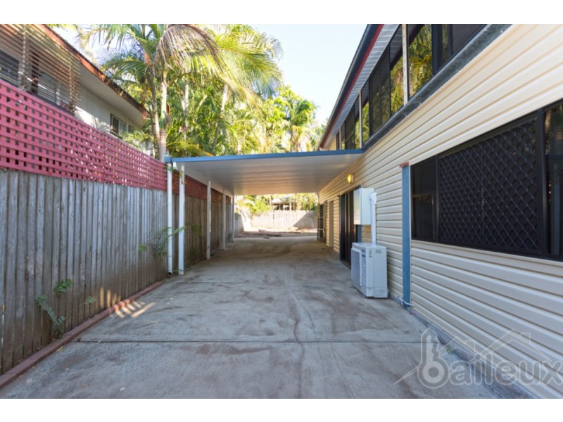 18 Sunset Boulevard, Eimeo QLD 4740