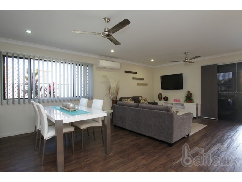 59 Beach Road, Dolphin Heads QLD 4740