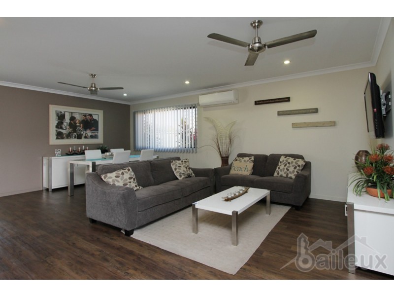 59 Beach Road, Dolphin Heads QLD 4740