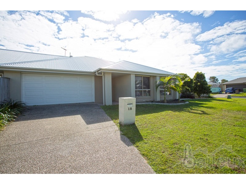 1/8 Galleon Circuit, Bucasia QLD 4750