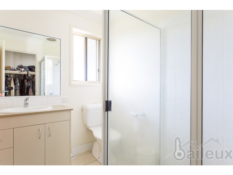 1/8 Galleon Circuit, Bucasia QLD 4750