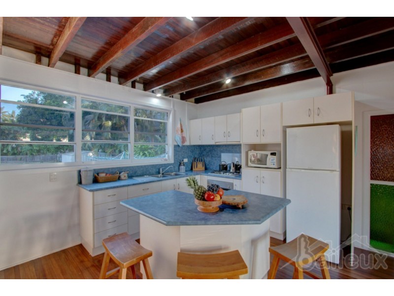 2 Sunset Boulevard, Eimeo QLD 4740