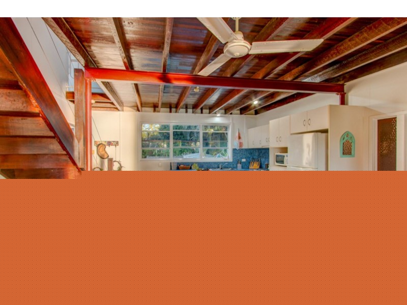 2 Sunset Boulevard, Eimeo QLD 4740