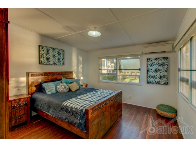 2 Sunset Boulevard, Eimeo QLD 4740