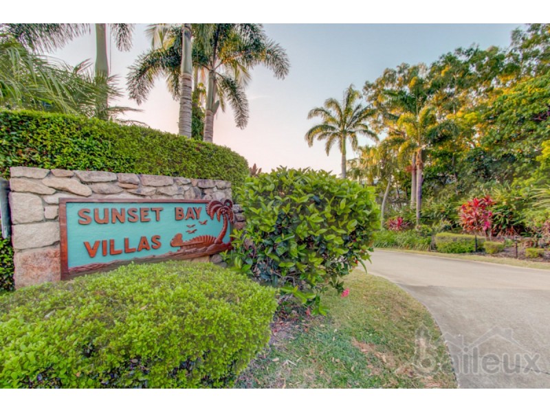 2 Sunset Boulevard, Eimeo QLD 4740