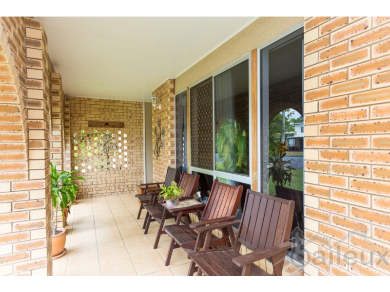 11 Barton Street, West Mackay QLD 4740