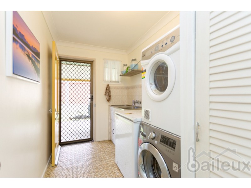 11 Barton Street, West Mackay QLD 4740