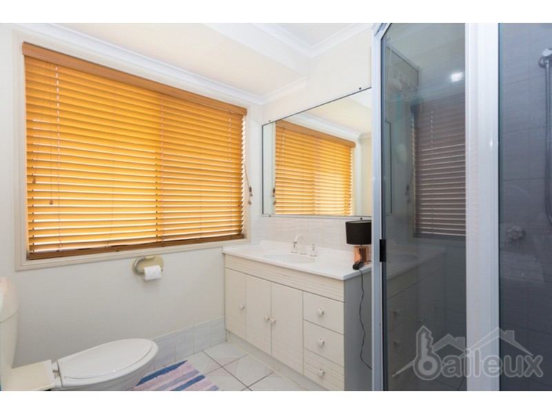 6 Bankswood Street, Beaconsfield QLD 4740