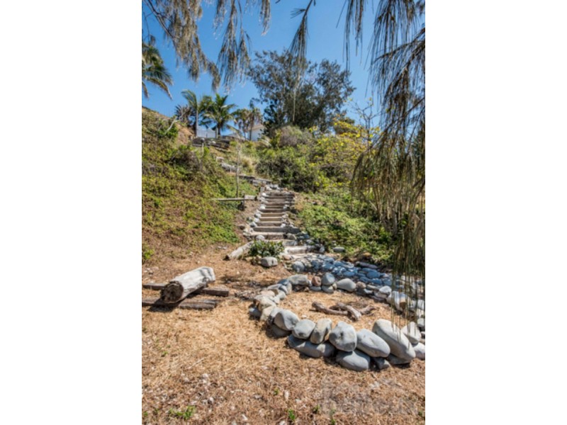 60 Admiral Drive, Dolphin Heads QLD 4740