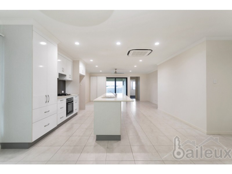 3 Bensara Drive, Beaconsfield QLD 4740