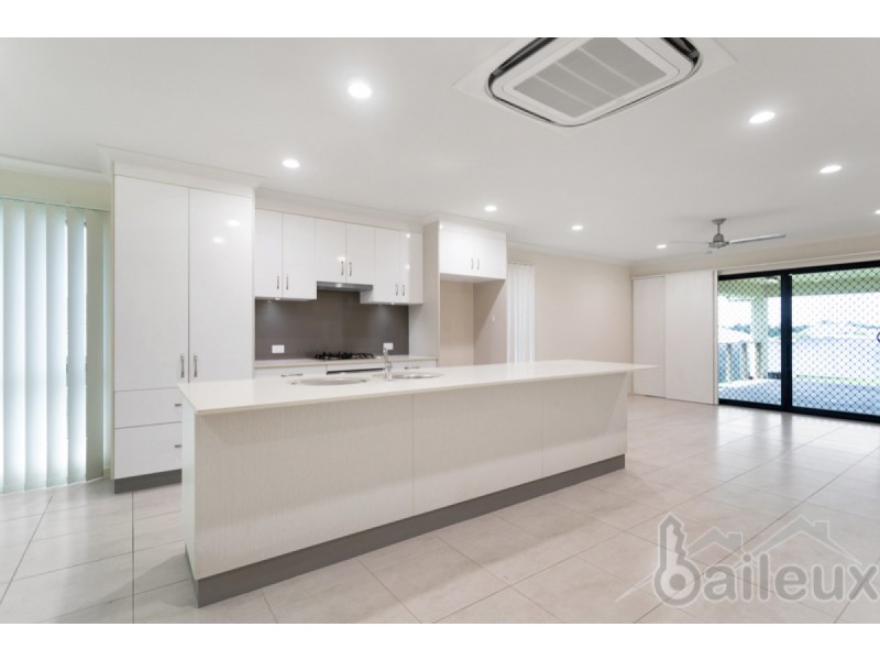 3 Bensara Drive, Beaconsfield QLD 4740