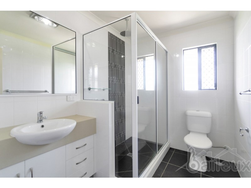 3 Bensara Drive, Beaconsfield QLD 4740