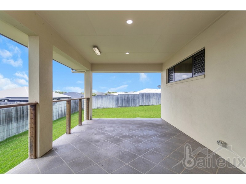 3 Bensara Drive, Beaconsfield QLD 4740