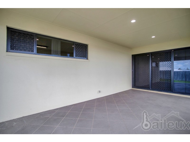 3 Bensara Drive, Beaconsfield QLD 4740