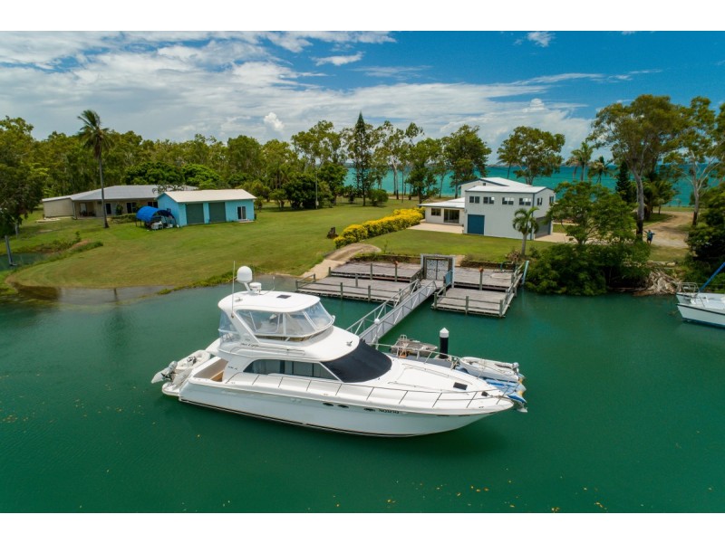 88 Poinciana Avenue, Seaforth QLD 4741