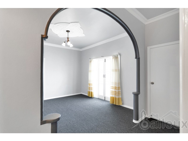 21 Mackenzie Street, West Mackay QLD 4740