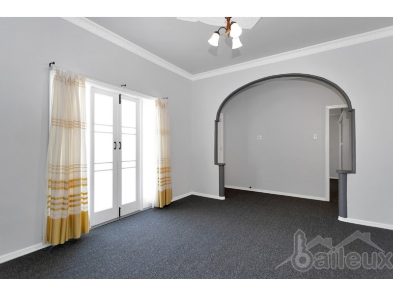 21 Mackenzie Street, West Mackay QLD 4740