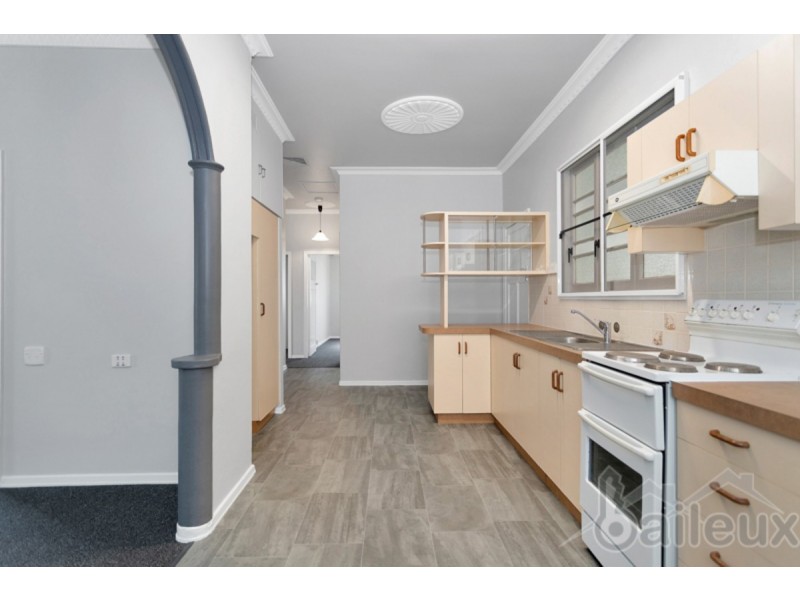 21 Mackenzie Street, West Mackay QLD 4740