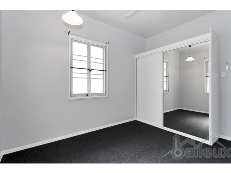 21 Mackenzie Street, West Mackay QLD 4740