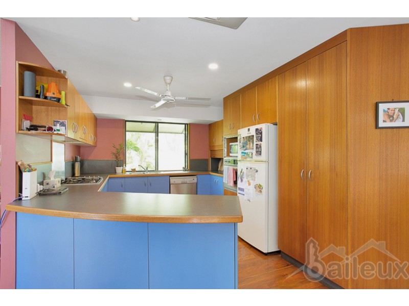 174 Waverley Street, Bucasia QLD 4750