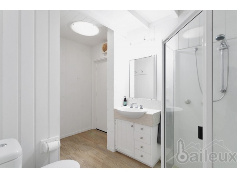 30 Ian wood Drive, Dolphin Heads QLD 4740