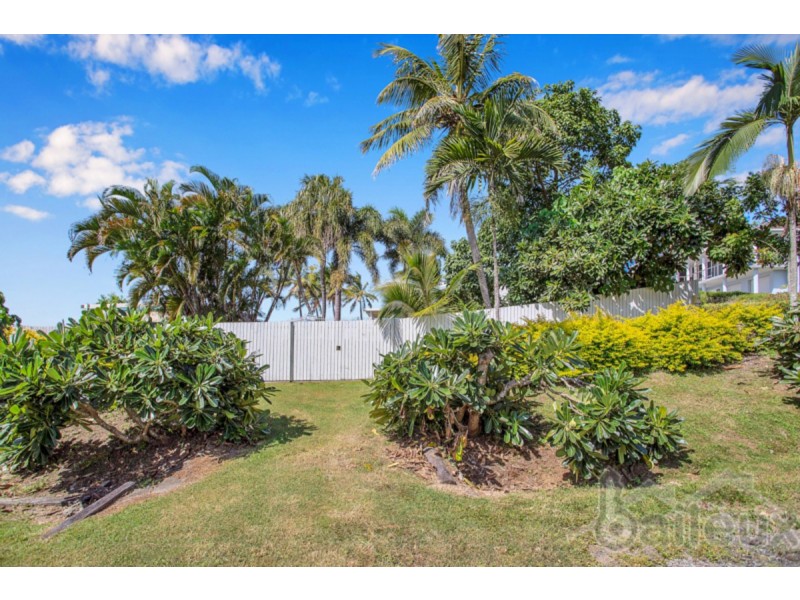 30 Ian wood Drive, Dolphin Heads QLD 4740