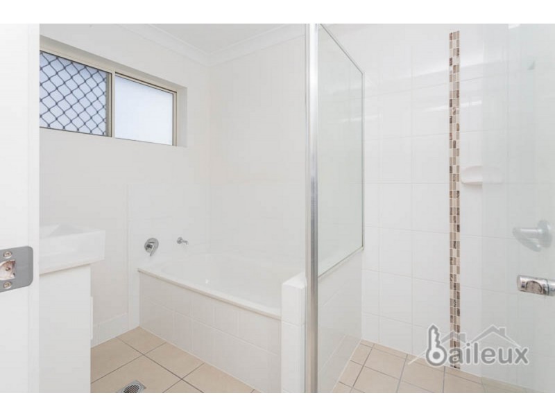 27 Westaway Crescent, Andergrove QLD 4740