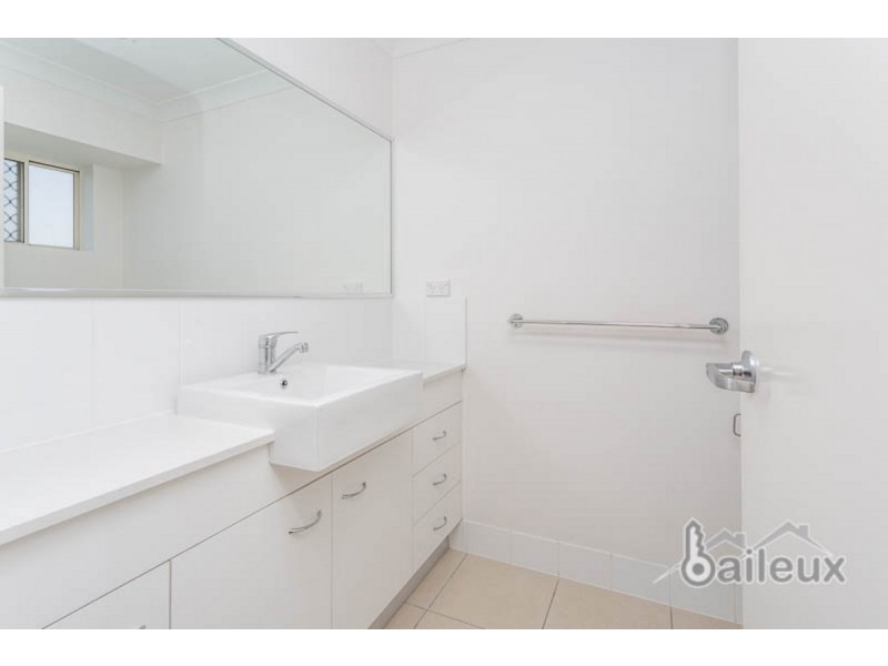 27 Westaway Crescent, Andergrove QLD 4740