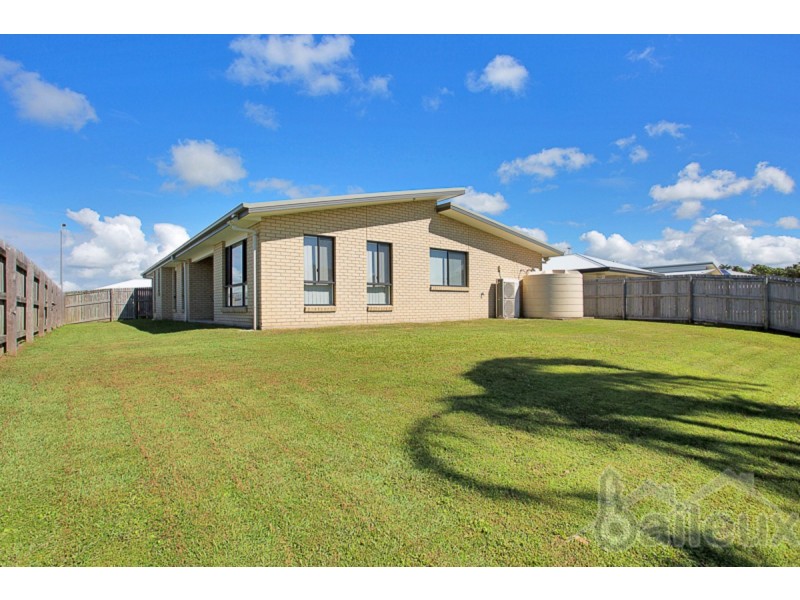 18 Burge Court, Glenella QLD 4740