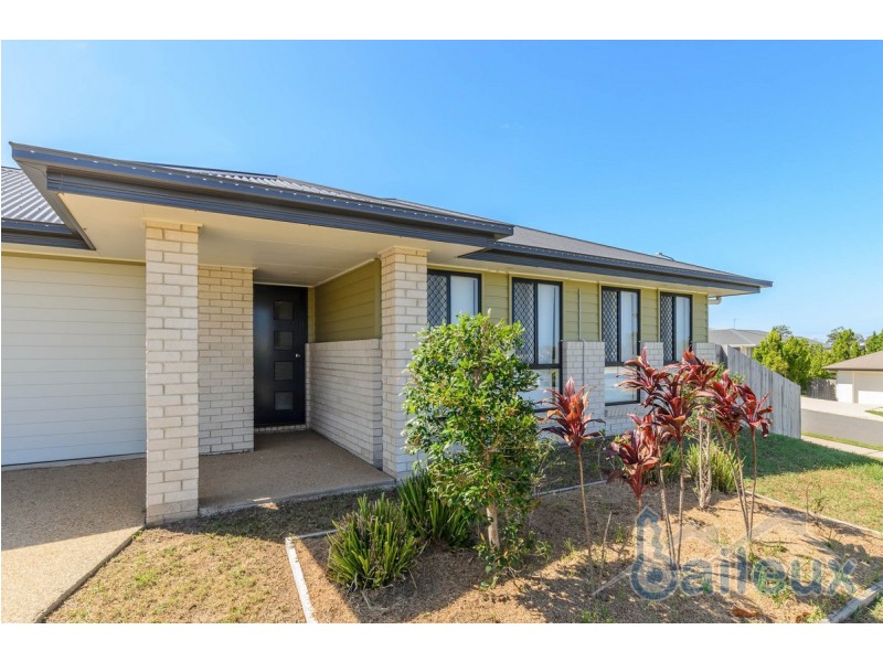 15 Brindabella Parade, New Auckland QLD 4680