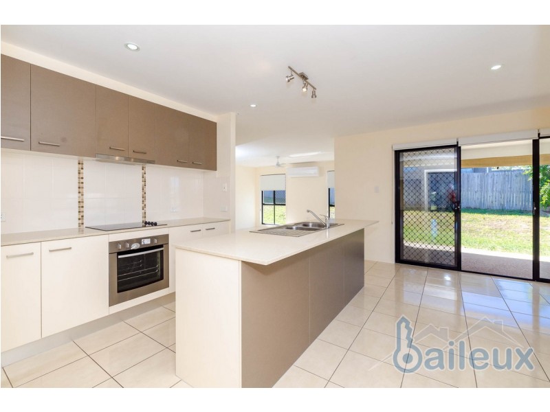 15 Brindabella Parade, New Auckland QLD 4680