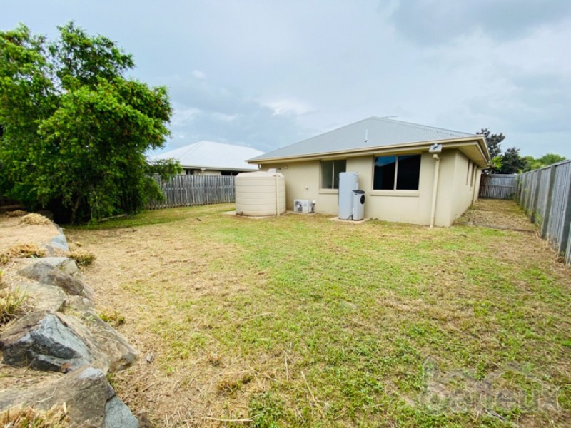 64 Newport Parade, Blacks Beach QLD 4740