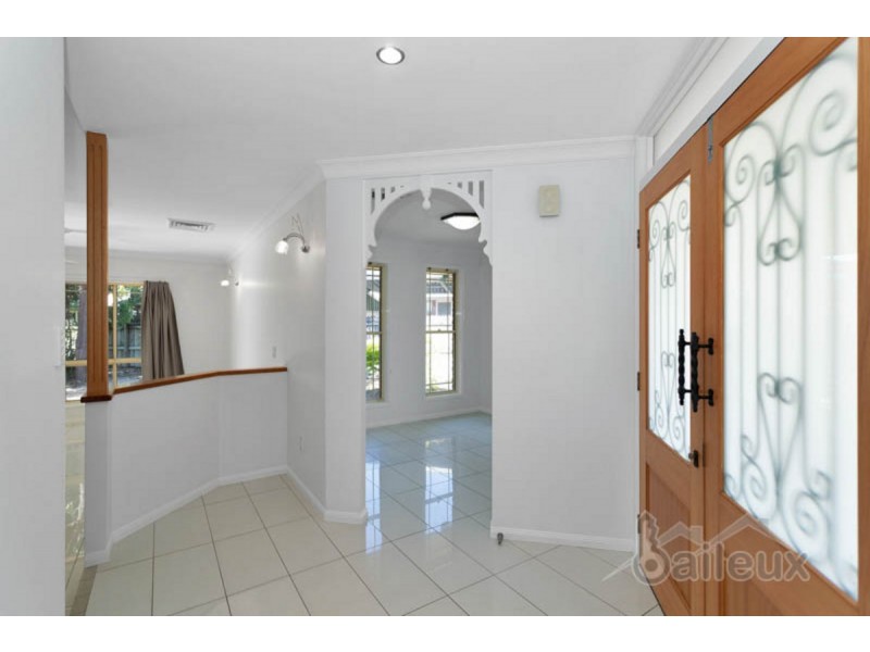7 Bradman Drive, Glenella QLD 4740