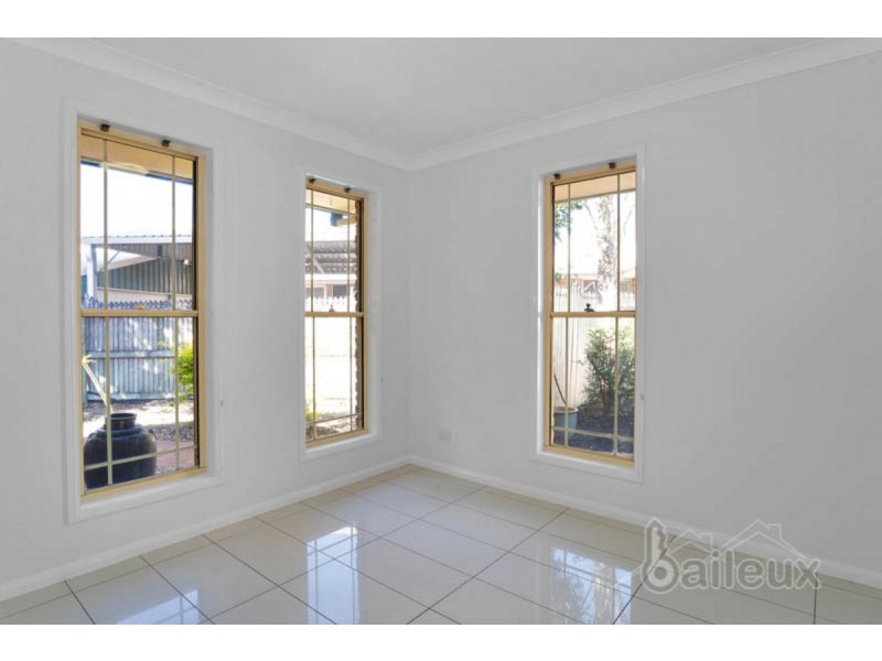 7 Bradman Drive, Glenella QLD 4740