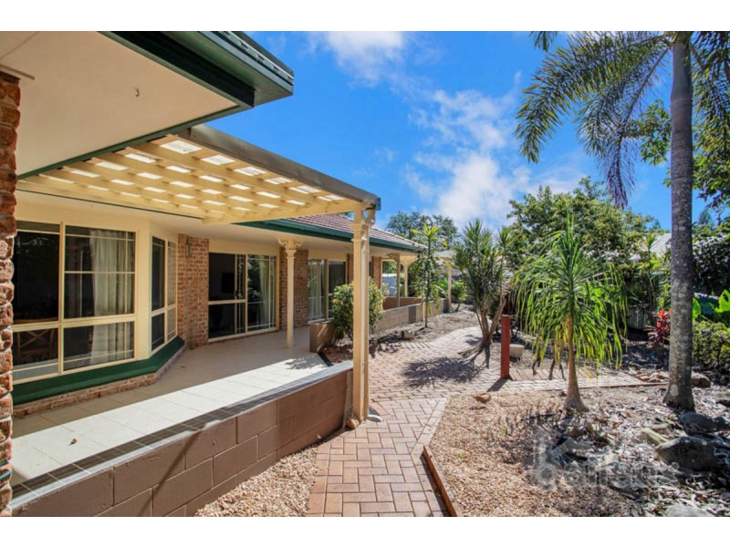 7 Bradman Drive, Glenella QLD 4740