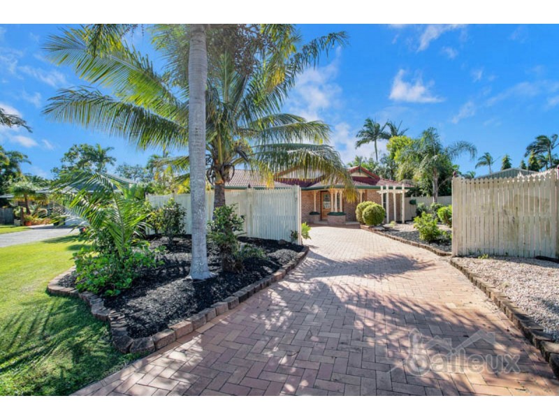 7 Bradman Drive, Glenella QLD 4740